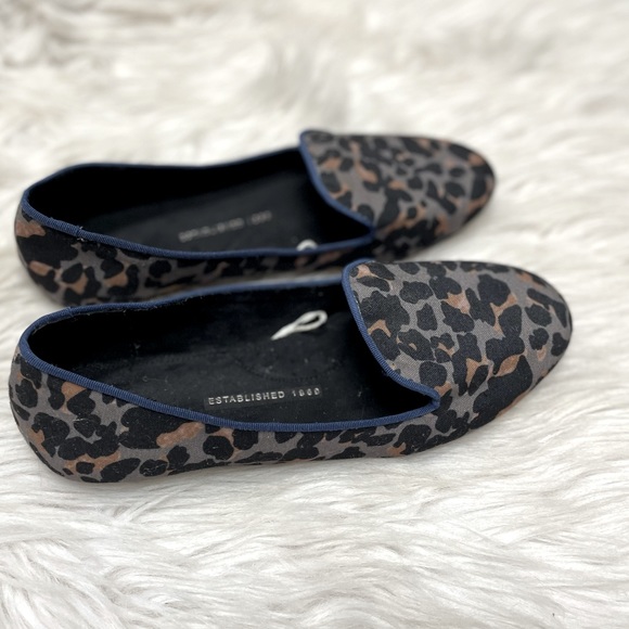 Gap Gray and Black Leopard Slip-On Flats with Blue Trim Sz 6 (37) - Picture 11 of 11